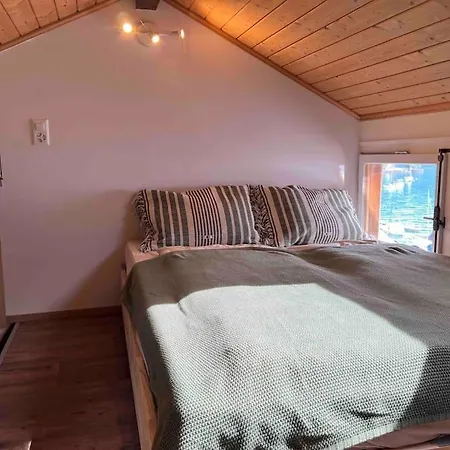 Bijou Loft - Charming Loft On Lake Thun Near Interlaken Merligen Exterior photo