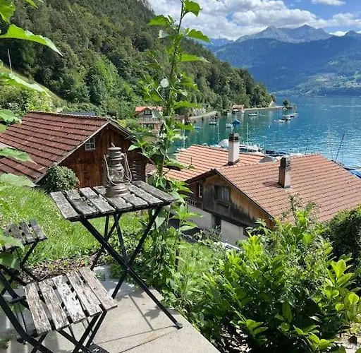 Bijou Loft - Charming Loft On Lake Thun Near Interlaken