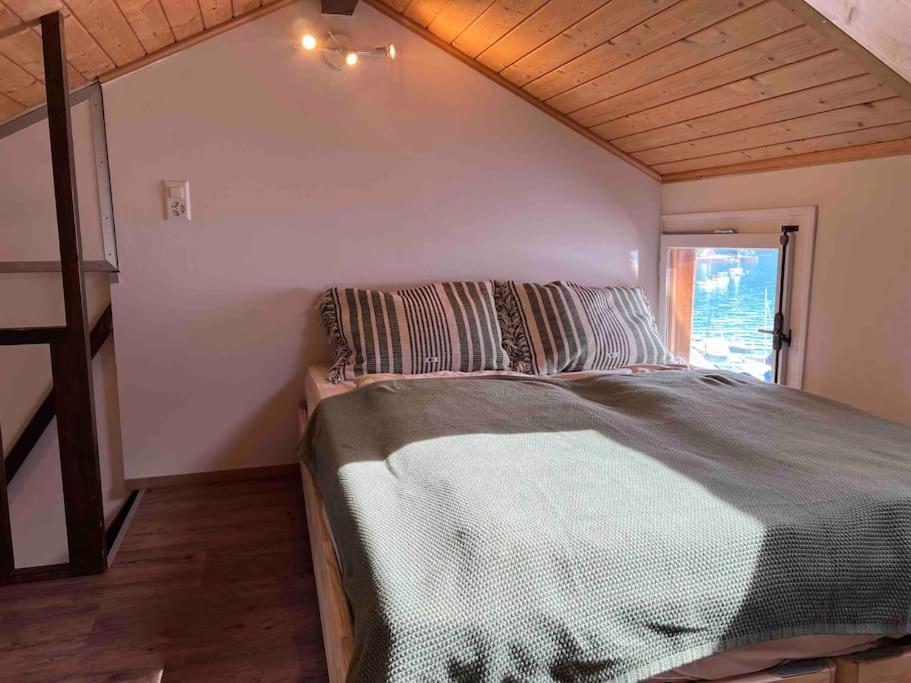Bijou Loft - Charming Loft On Thun Near Interlaken Merligen